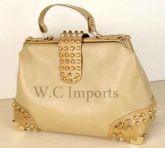 Bolsa Dourada com ferragens douradas